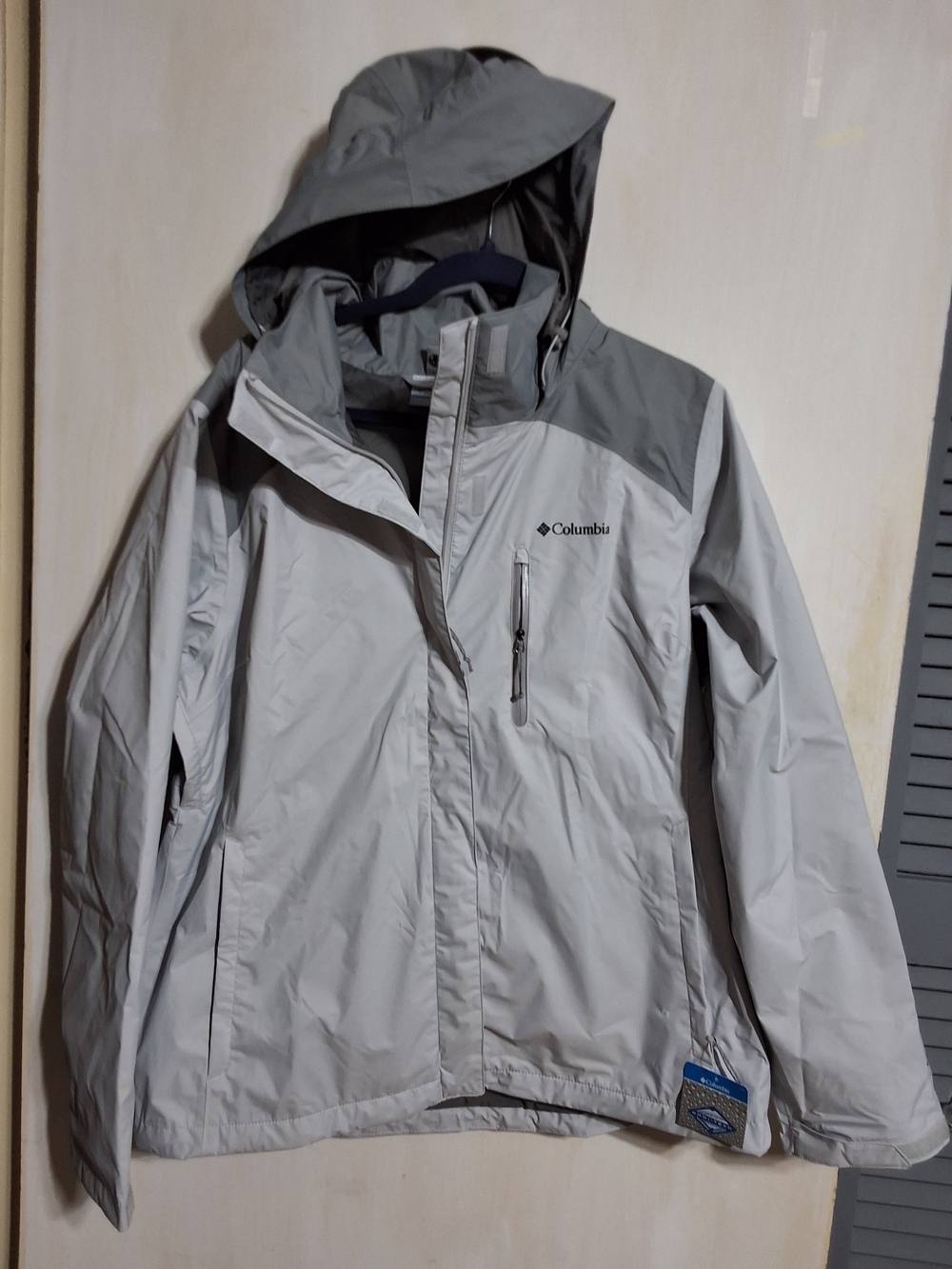 Columbia Light Gray Waterproof Hooded Jacket